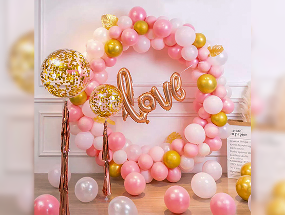 blissful-themed-balloon-ring-decor-main_1669706279.webp
