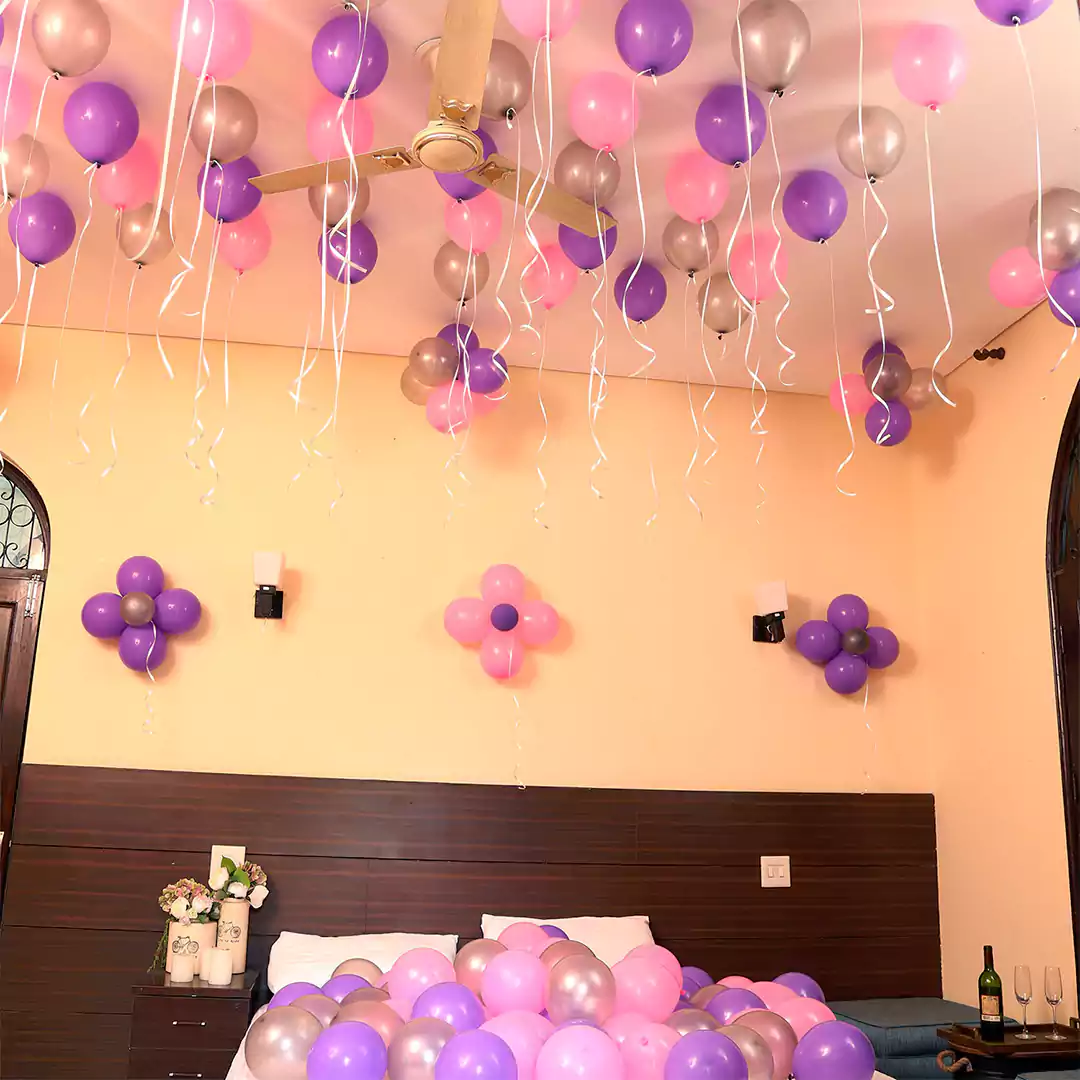 colourful-balloons-decor_main_1680690406.webp