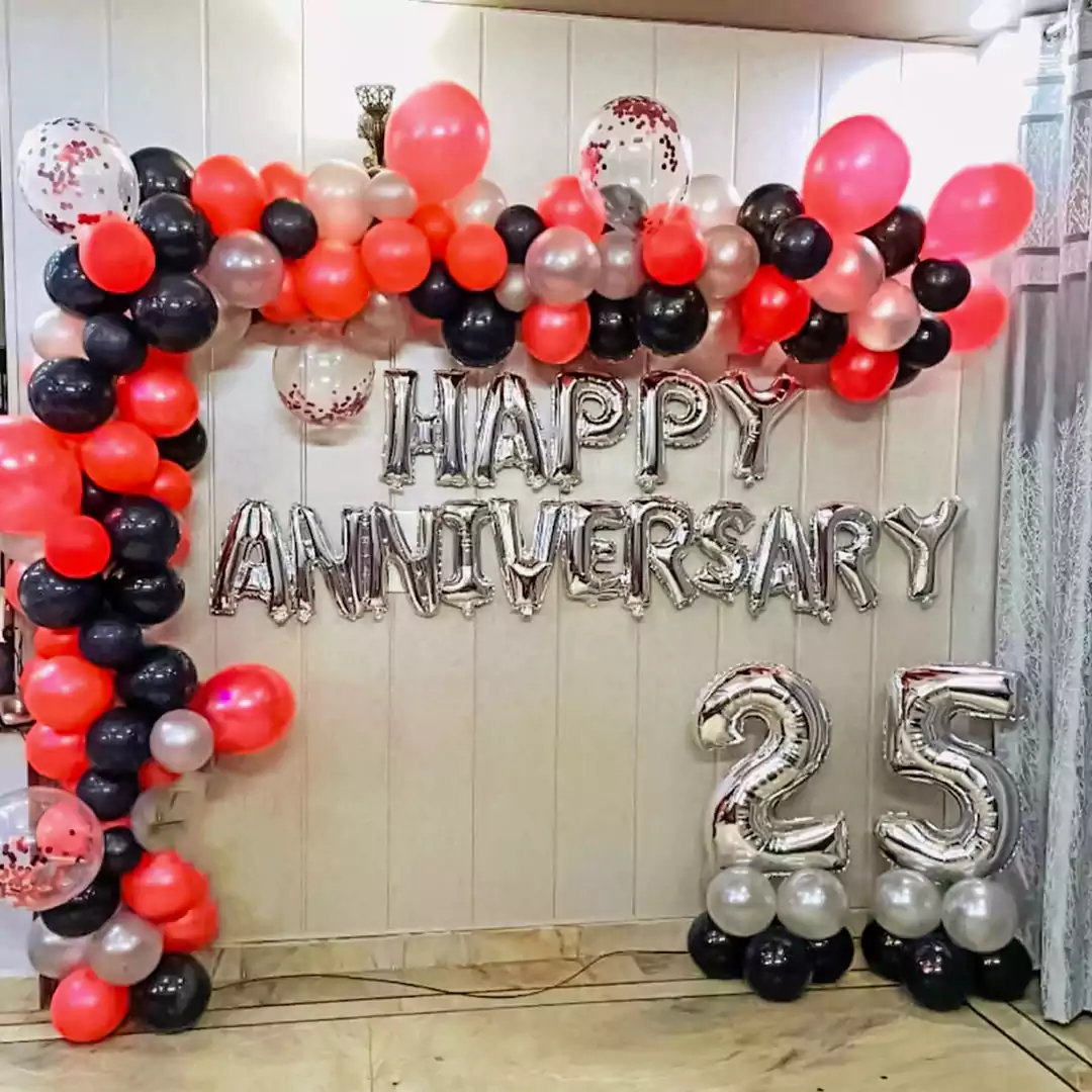 red-and-silver-anniversary-decor-main_1692961084.webp