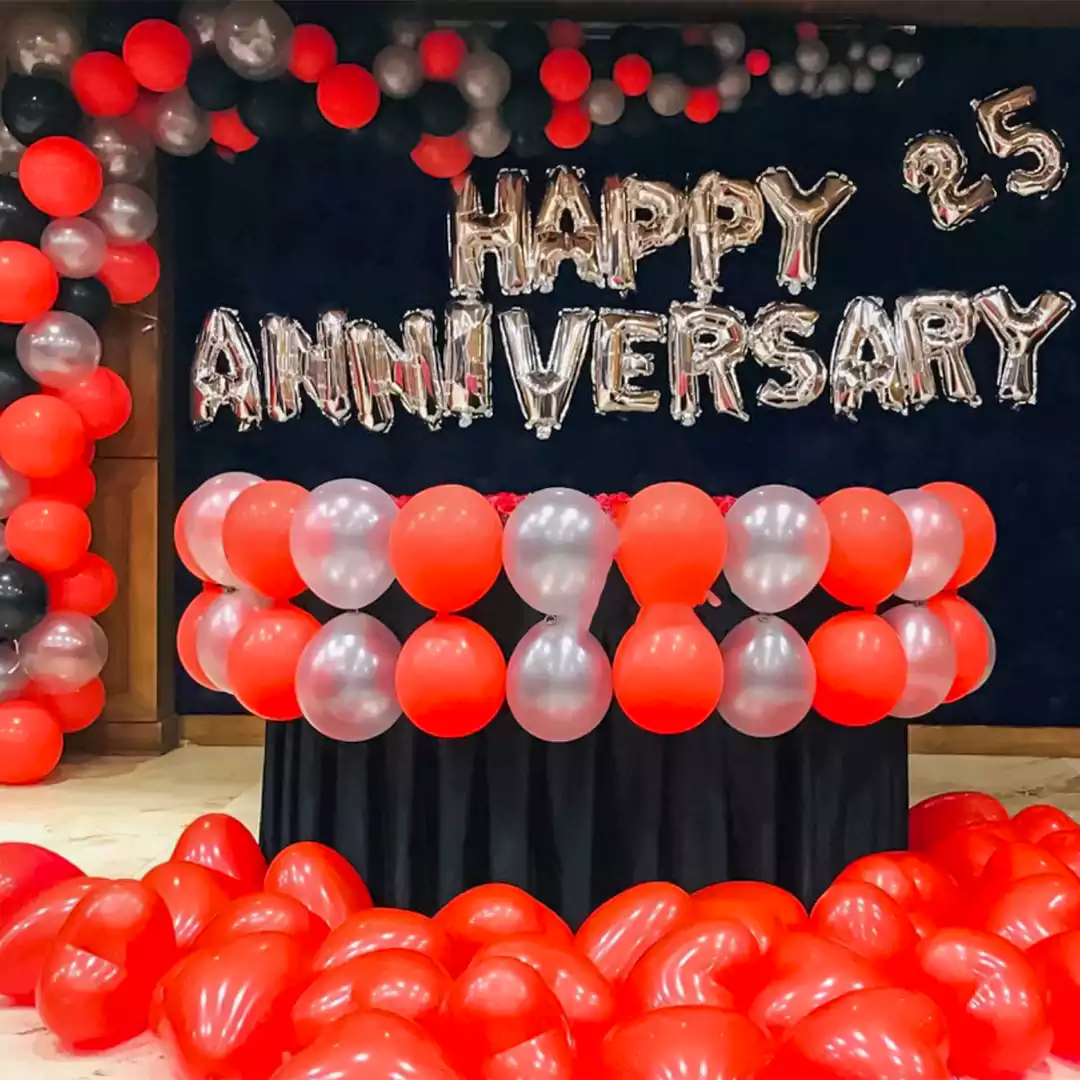 red-anniversary-decor-main_1692602279.webp